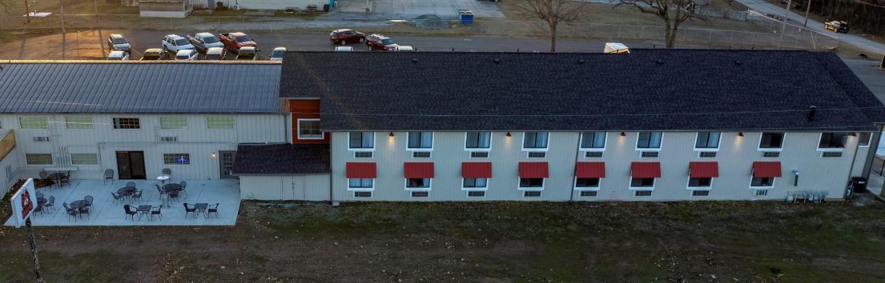 Hilltop Inn & Suites Grove Exterior foto